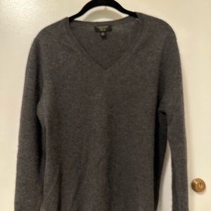 GUC gray cashmere sweater size L by Charter Club for Macy’s.